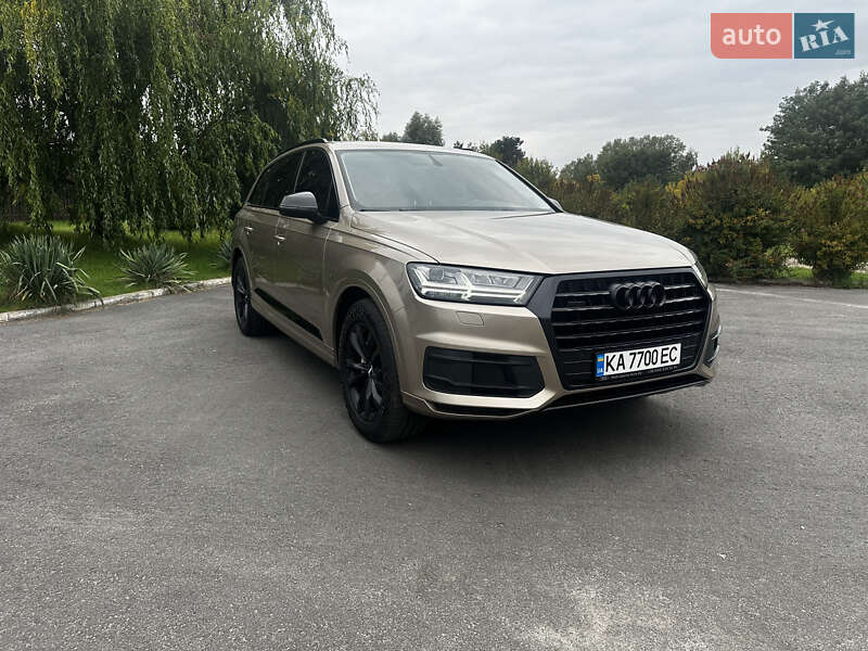 Внедорожник / Кроссовер Audi Q7 2018 в Киеве