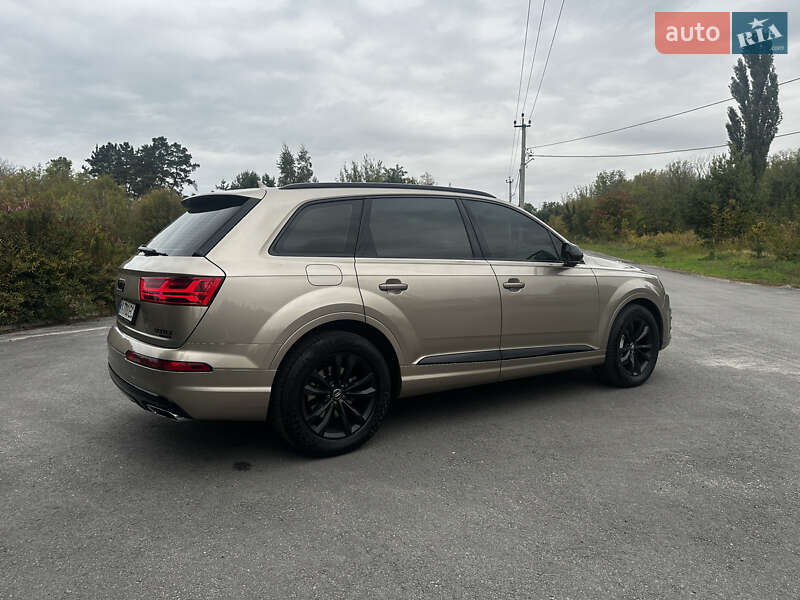 Внедорожник / Кроссовер Audi Q7 2018 в Киеве