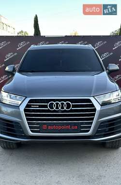 Позашляховик / Кросовер Audi Q7 2016 в 
