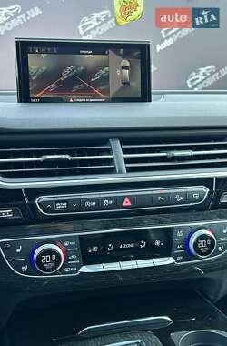Позашляховик / Кросовер Audi Q7 2016 в 