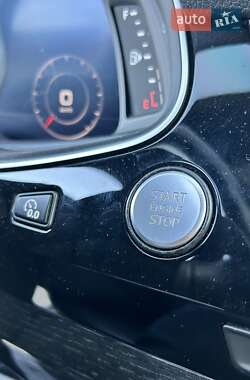 Позашляховик / Кросовер Audi Q7 2016 в 