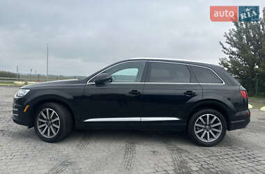 Позашляховик / Кросовер Audi Q7 2017 в 
