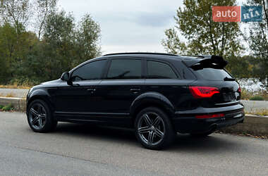 Позашляховик / Кросовер Audi Q7 2014 в 