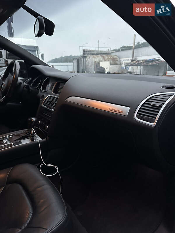 Позашляховик / Кросовер Audi Q7 2015 в Теребовлі