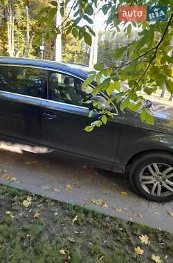 Внедорожник / Кроссовер Audi Q7 2007 в 