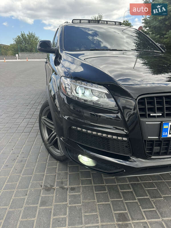 Внедорожник / Кроссовер Audi Q7 2013 в Одессе