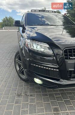Внедорожник / Кроссовер Audi Q7 2013 в 