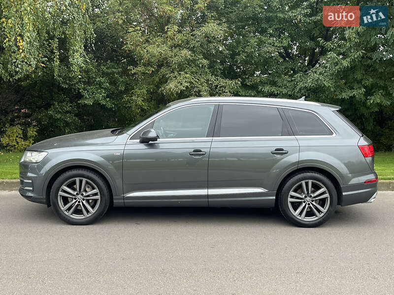 Внедорожник / Кроссовер Audi Q7 2015 в Киеве