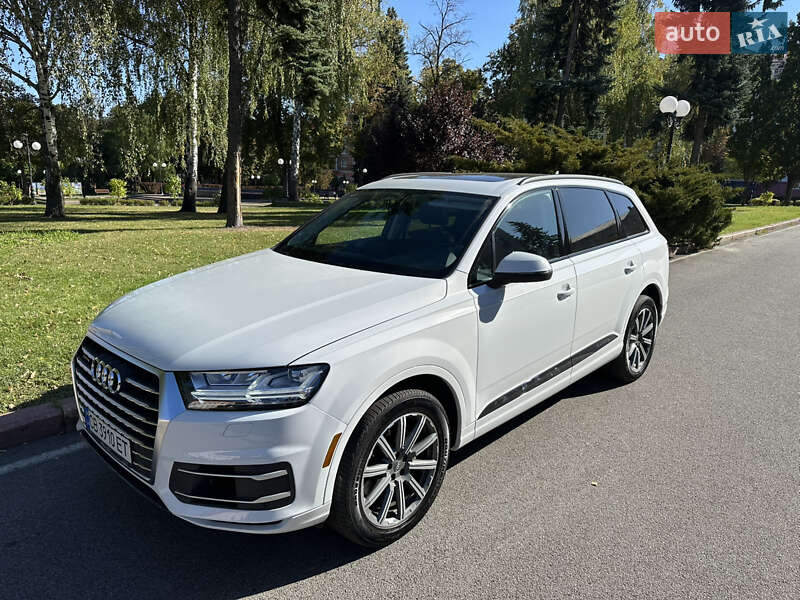 Позашляховик / Кросовер Audi Q7 2019 в Чернігові