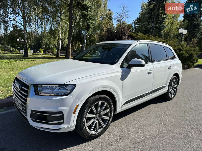 Позашляховик / Кросовер Audi Q7 2019 в Чернігові