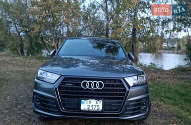 Внедорожник / Кроссовер Audi Q7 2017 в 