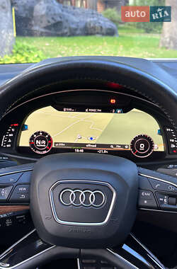 Внедорожник / Кроссовер Audi Q7 2017 в 