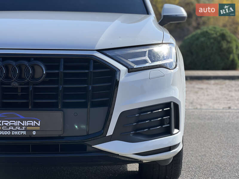 Внедорожник / Кроссовер Audi Q7 2021 в Днепре