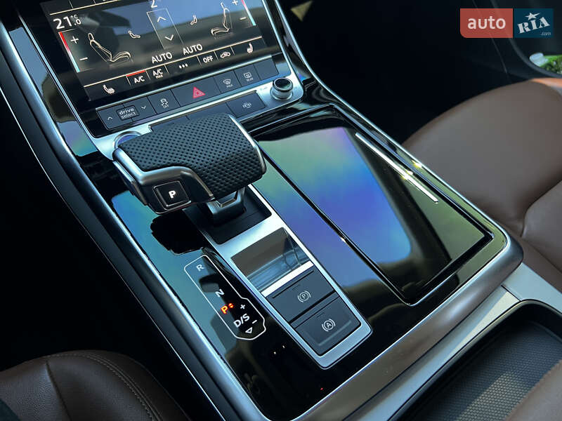 Внедорожник / Кроссовер Audi Q7 2021 в Днепре