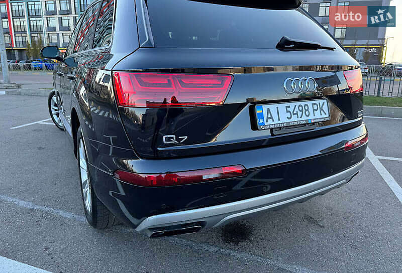 Внедорожник / Кроссовер Audi Q7 2017 в Киеве
