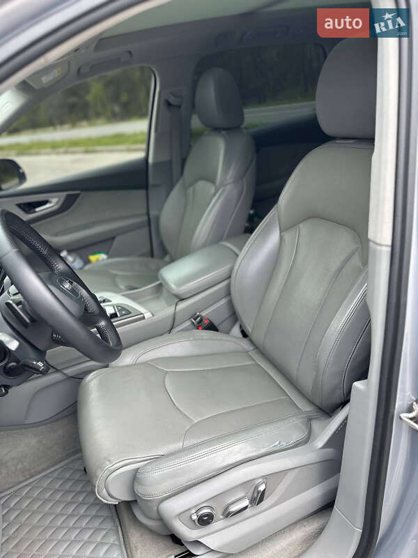 Внедорожник / Кроссовер Audi Q7 2016 в Сарнах фото 21 Внедорожник / Кроссовер Audi Q7 2016 в Сарнах