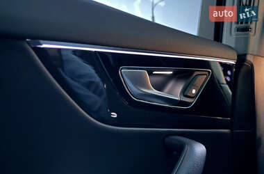 Позашляховик / Кросовер Audi Q7 2018 в 