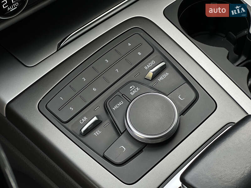 Позашляховик / Кросовер Audi Q7 2017 в Ужгороді