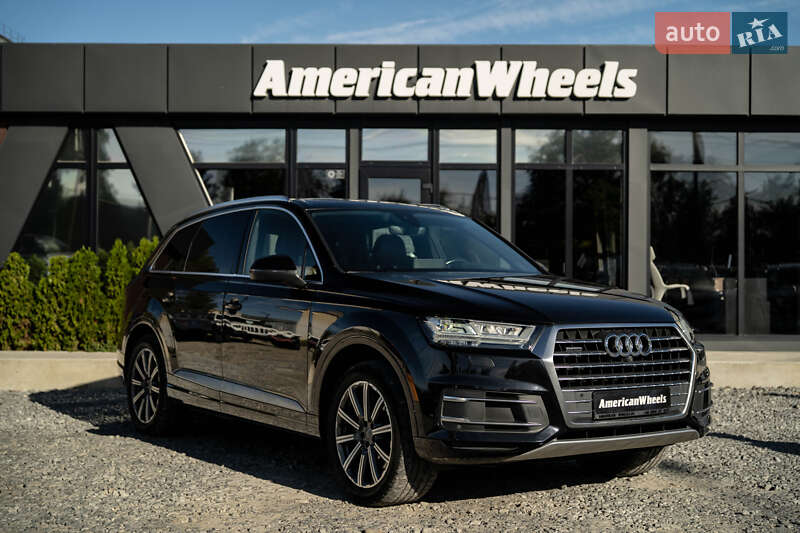 Внедорожник / Кроссовер Audi Q7 2017 в Черновцах