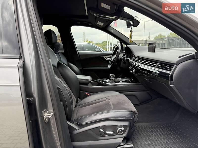 Внедорожник / Кроссовер Audi Q7 2016 в Львове