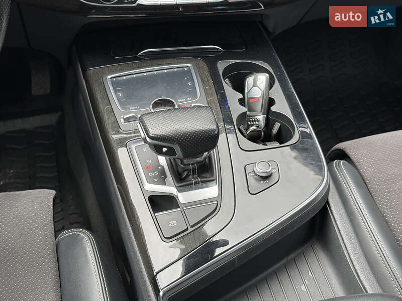 Внедорожник / Кроссовер Audi Q7 2016 в Львове