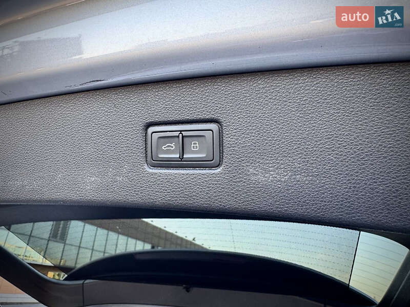 Позашляховик / Кросовер Audi Q7 2017 в Києві
