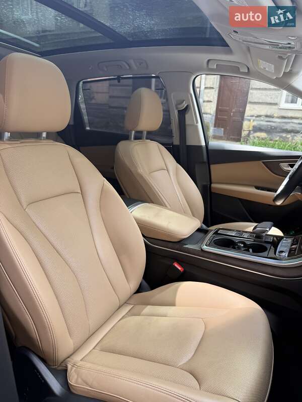 Позашляховик / Кросовер Audi Q7 2019 в Львові