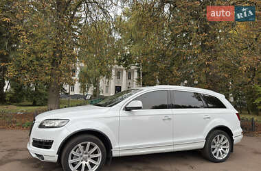 Позашляховик / Кросовер Audi Q7 2014 в 