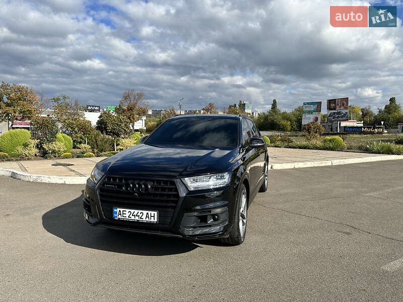 Внедорожник / Кроссовер Audi Q7 2018 в Кривом Роге