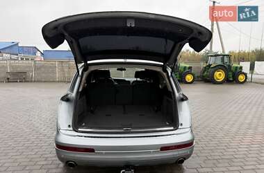 Позашляховик / Кросовер Audi Q7 2008 в 