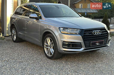 Внедорожник / Кроссовер Audi Q7 2018 в 