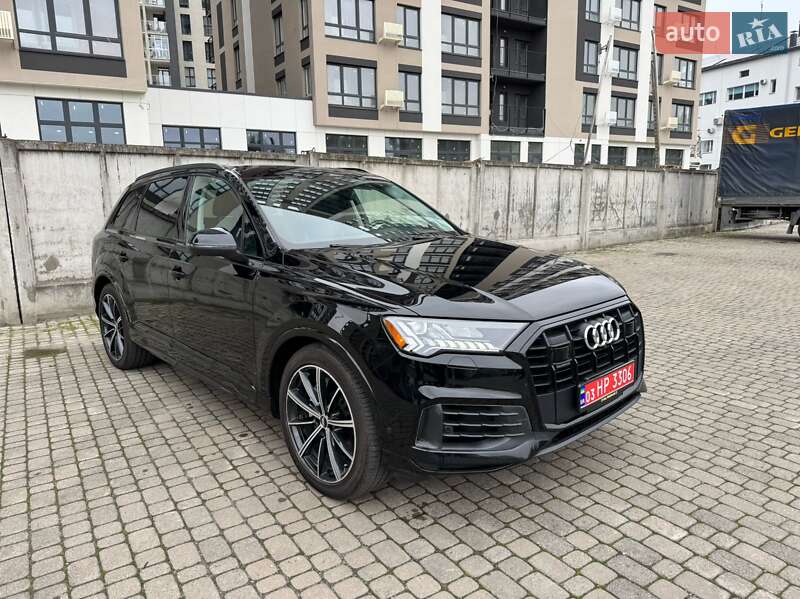 Позашляховик / Кросовер Audi Q7 2020 в Львові