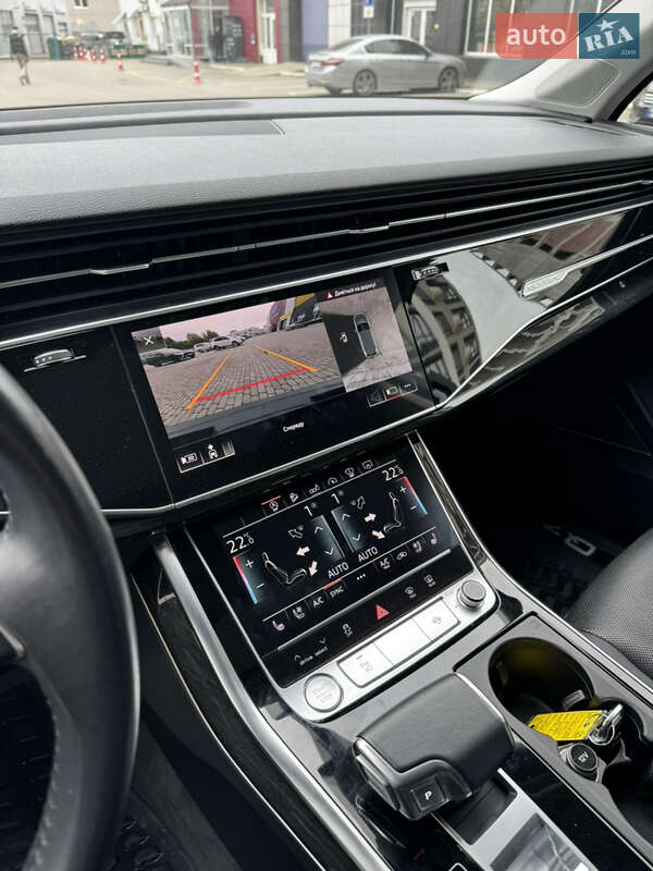 Позашляховик / Кросовер Audi Q7 2020 в Львові