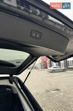 Внедорожник / Кроссовер Audi Q7 2020 в 