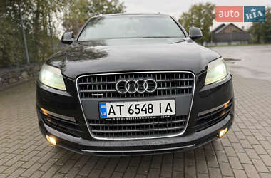 Позашляховик / Кросовер Audi Q7 2006 в 