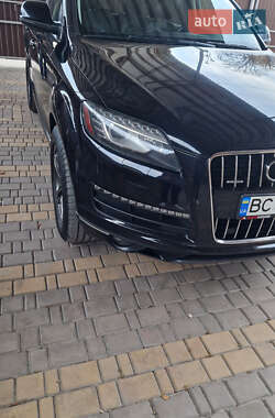 Позашляховик / Кросовер Audi Q7 2015 в 
