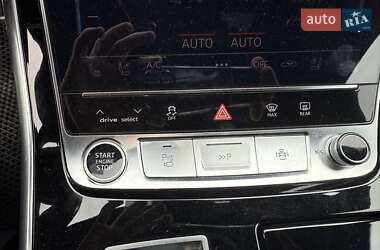 Внедорожник / Кроссовер Audi Q7 2021 в 
