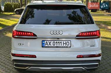 Внедорожник / Кроссовер Audi Q7 2023 в 