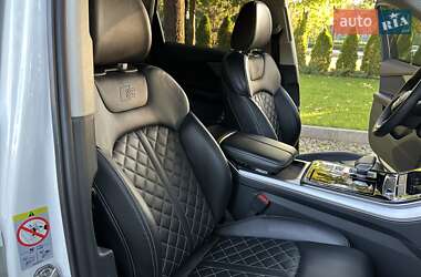 Внедорожник / Кроссовер Audi Q7 2023 в 