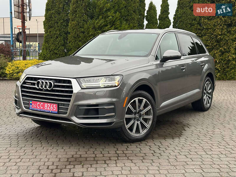 Позашляховик / Кросовер Audi Q7 2017 в Львові