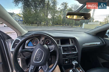 Внедорожник / Кроссовер Audi Q7 2015 в 