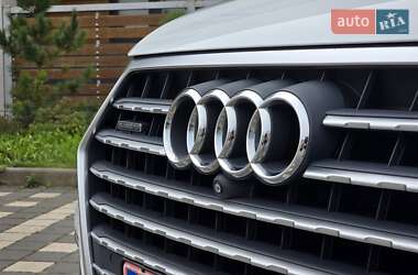 Внедорожник / Кроссовер Audi Q7 2017 в 