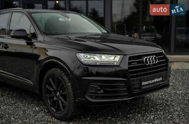 Внедорожник / Кроссовер Audi Q7 2017 в 