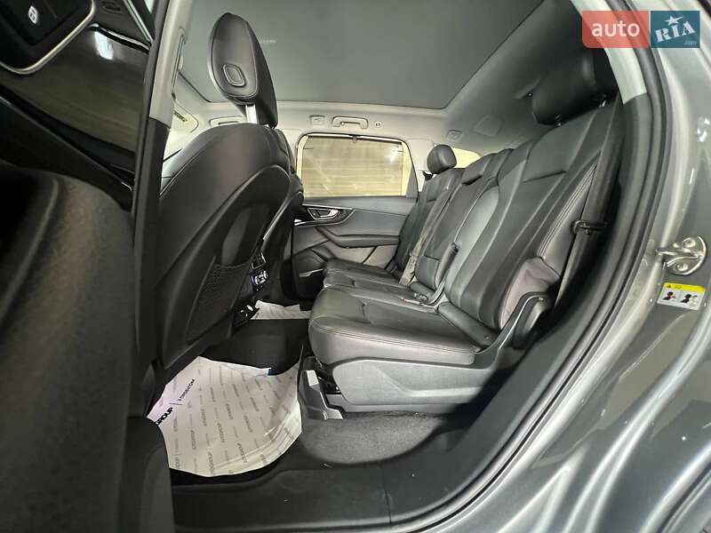 Позашляховик / Кросовер Audi Q7 2015 в Одесі