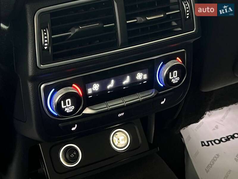 Позашляховик / Кросовер Audi Q7 2015 в Одесі