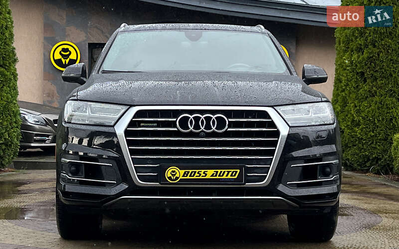 Позашляховик / Кросовер Audi Q7 2017 в Львові