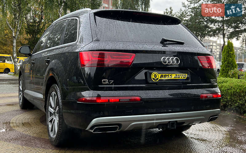 Позашляховик / Кросовер Audi Q7 2017 в Львові