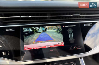 Внедорожник / Кроссовер Audi Q7 2021 в 
