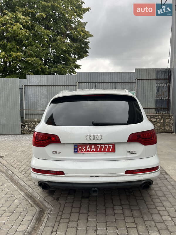 Позашляховик / Кросовер Audi Q7 2015 в Тернополі