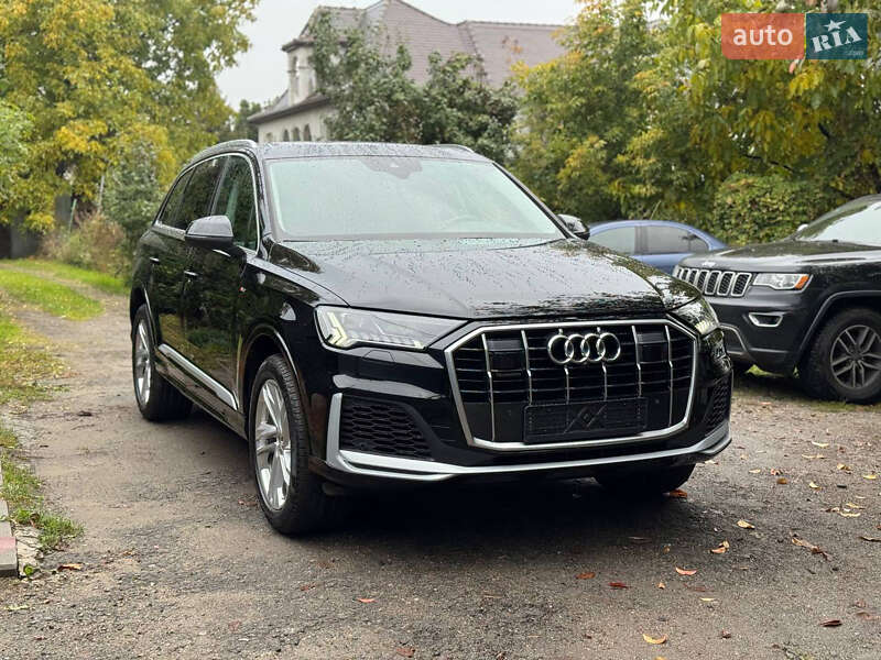 Внедорожник / Кроссовер Audi Q7 2020 в Киеве